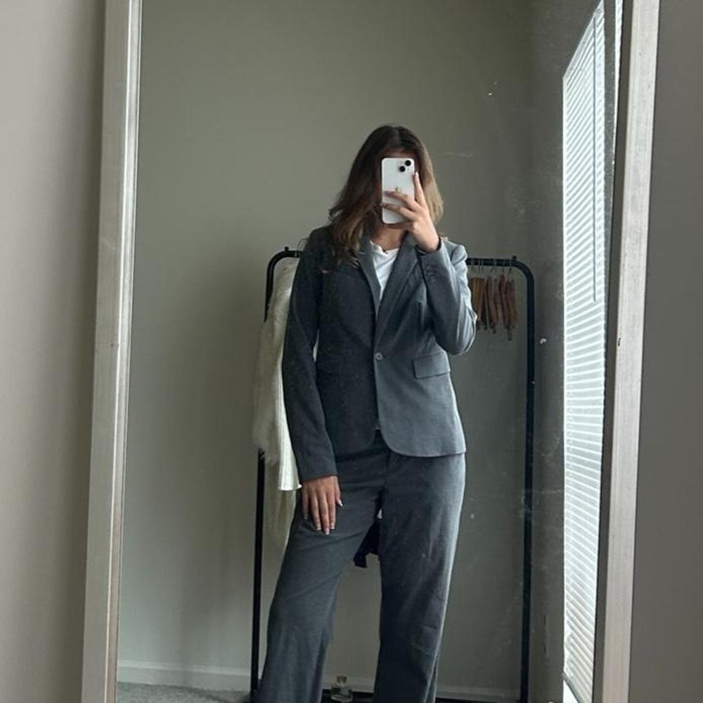 00s the limited gray fitted corporate office blazer